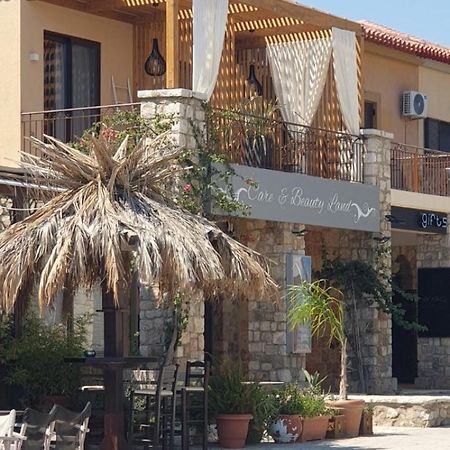 Vista Al Mare Luxury Apartments 吉亚洛瓦 外观 照片