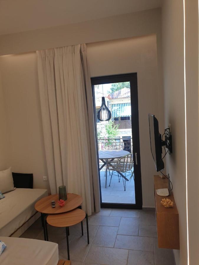 Vista Al Mare Luxury Apartments 吉亚洛瓦 外观 照片