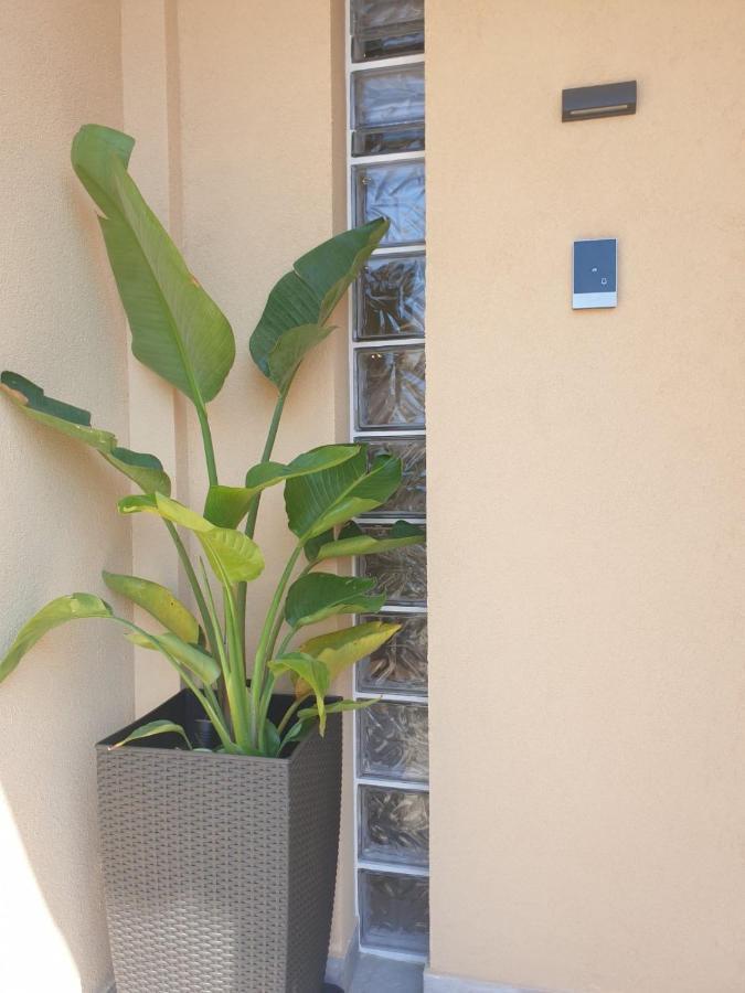 Vista Al Mare Luxury Apartments 吉亚洛瓦 外观 照片